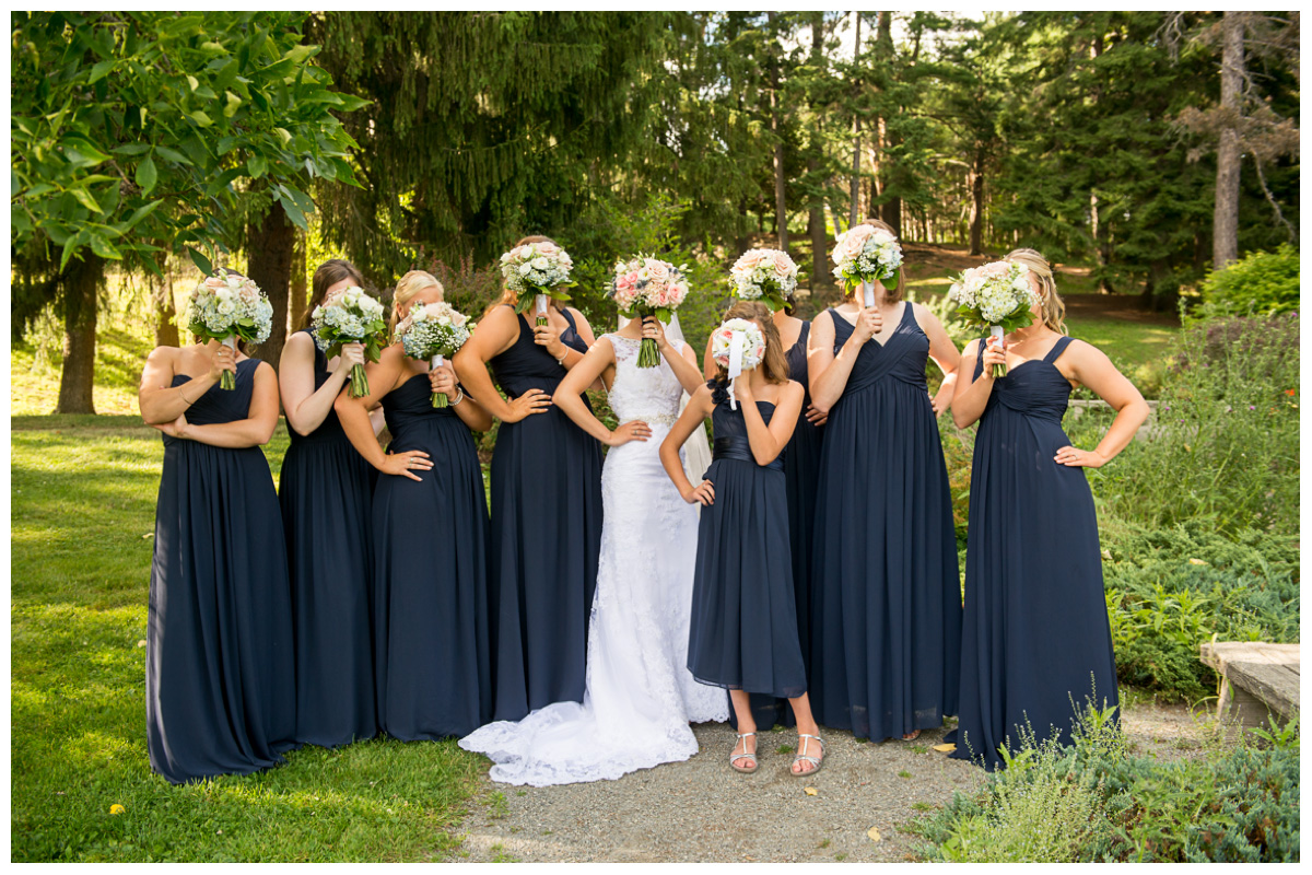 Silly wedding party photos 