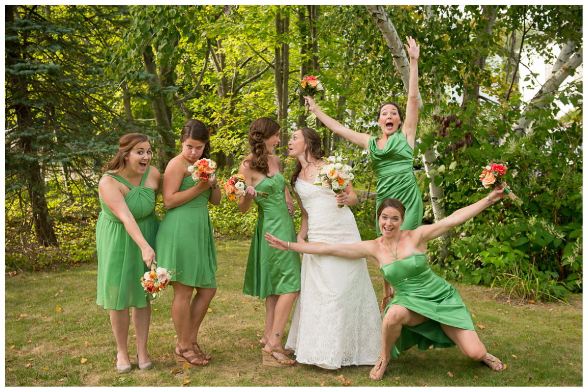 funny bridesmaids photos