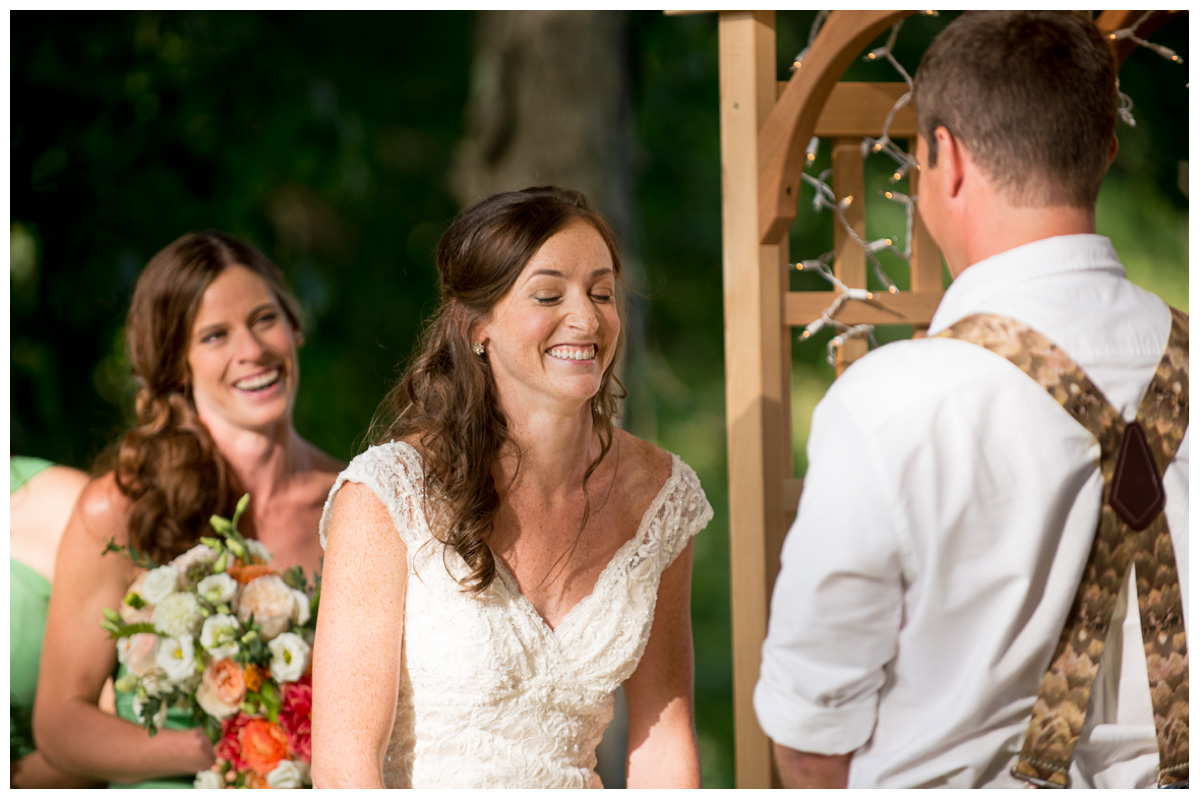 candid new hampshire wedding photographer