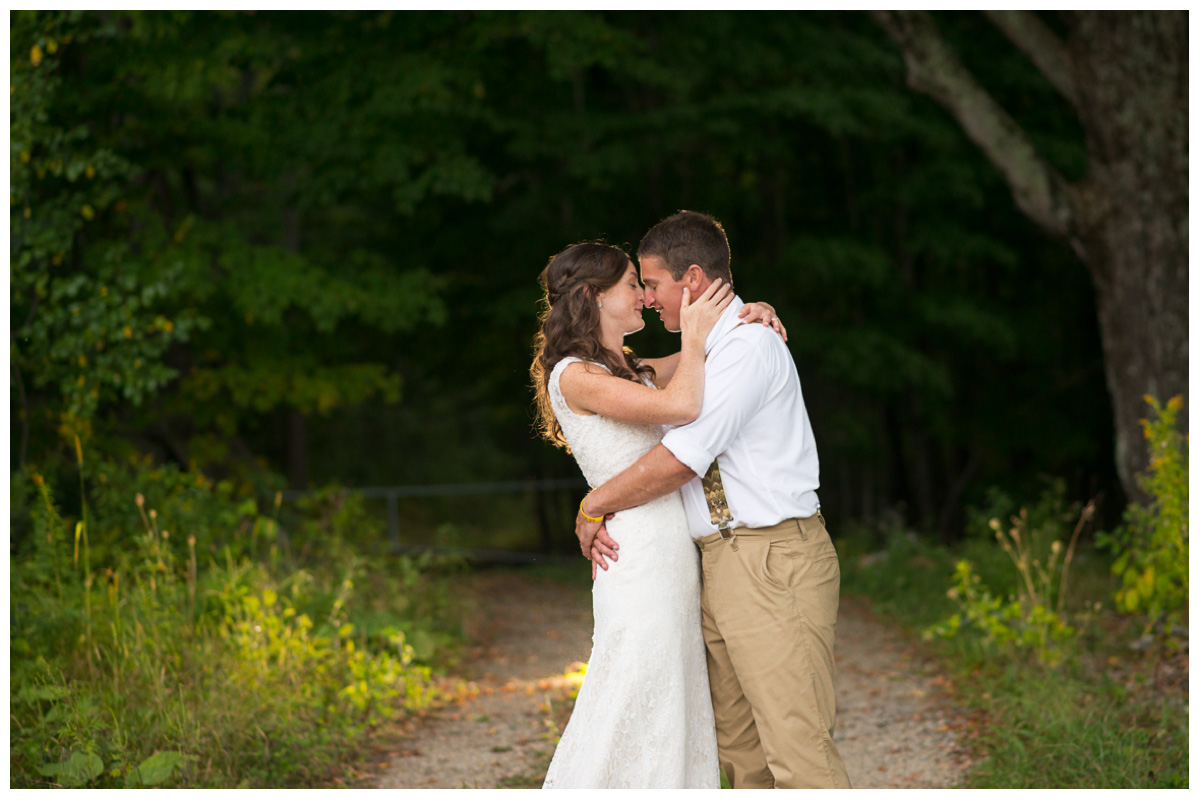 photojournalistic new hampshire wedding photographer