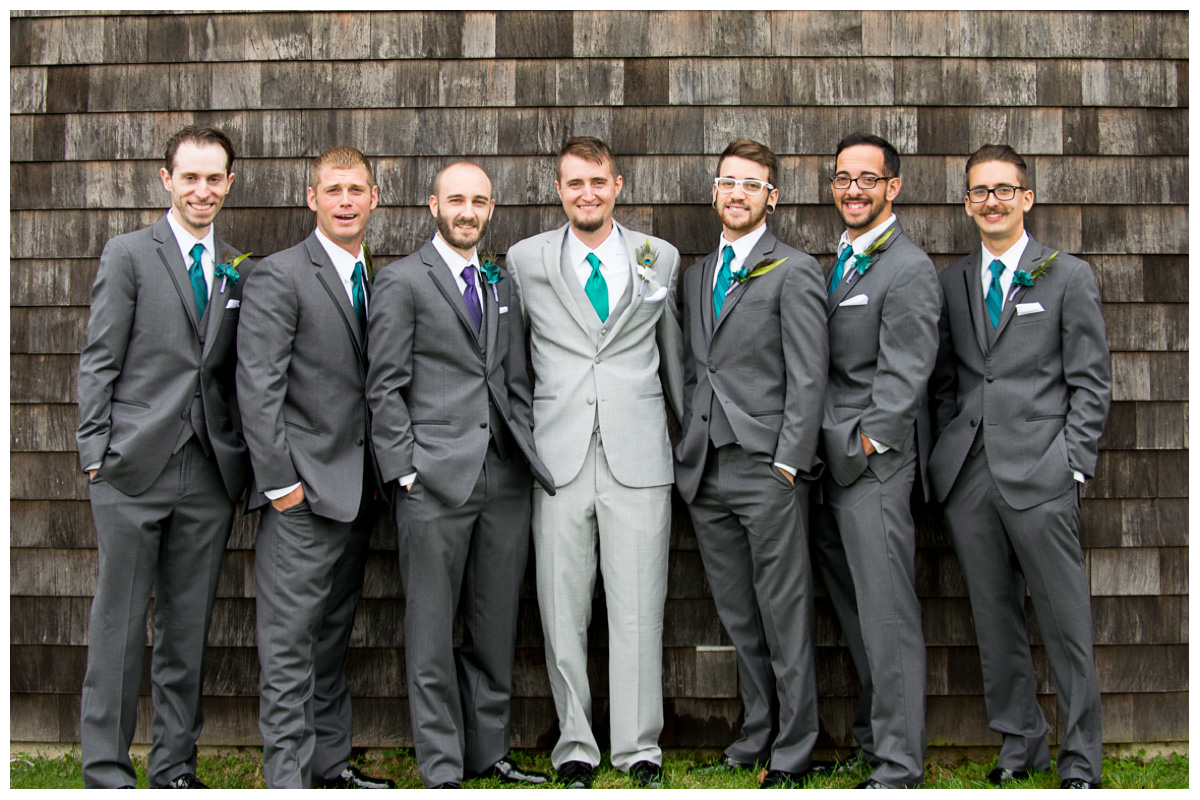 groom with groomsmen outside