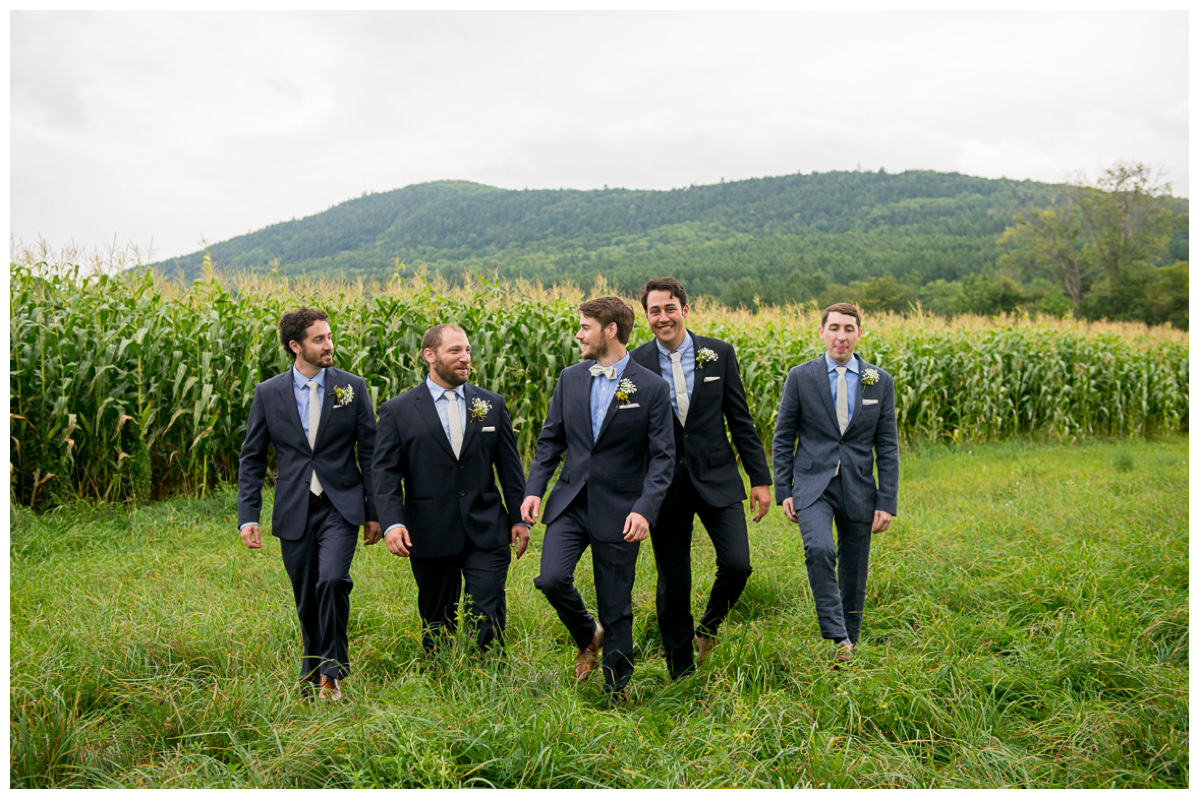 Candid groommen's photos