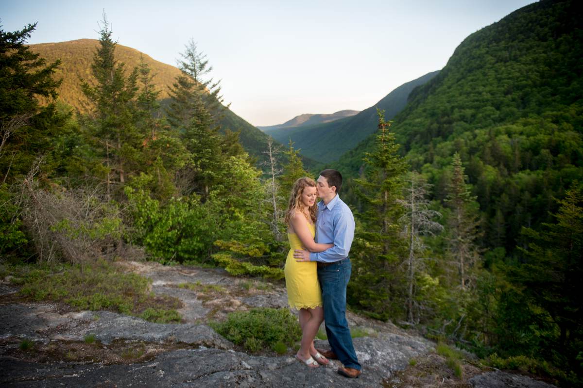 mountain engagement photos in new hampshire